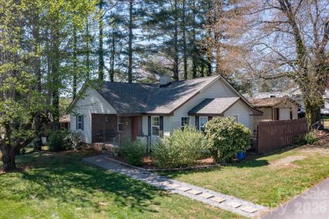 25 Montview Circle Brevard NC 28712
