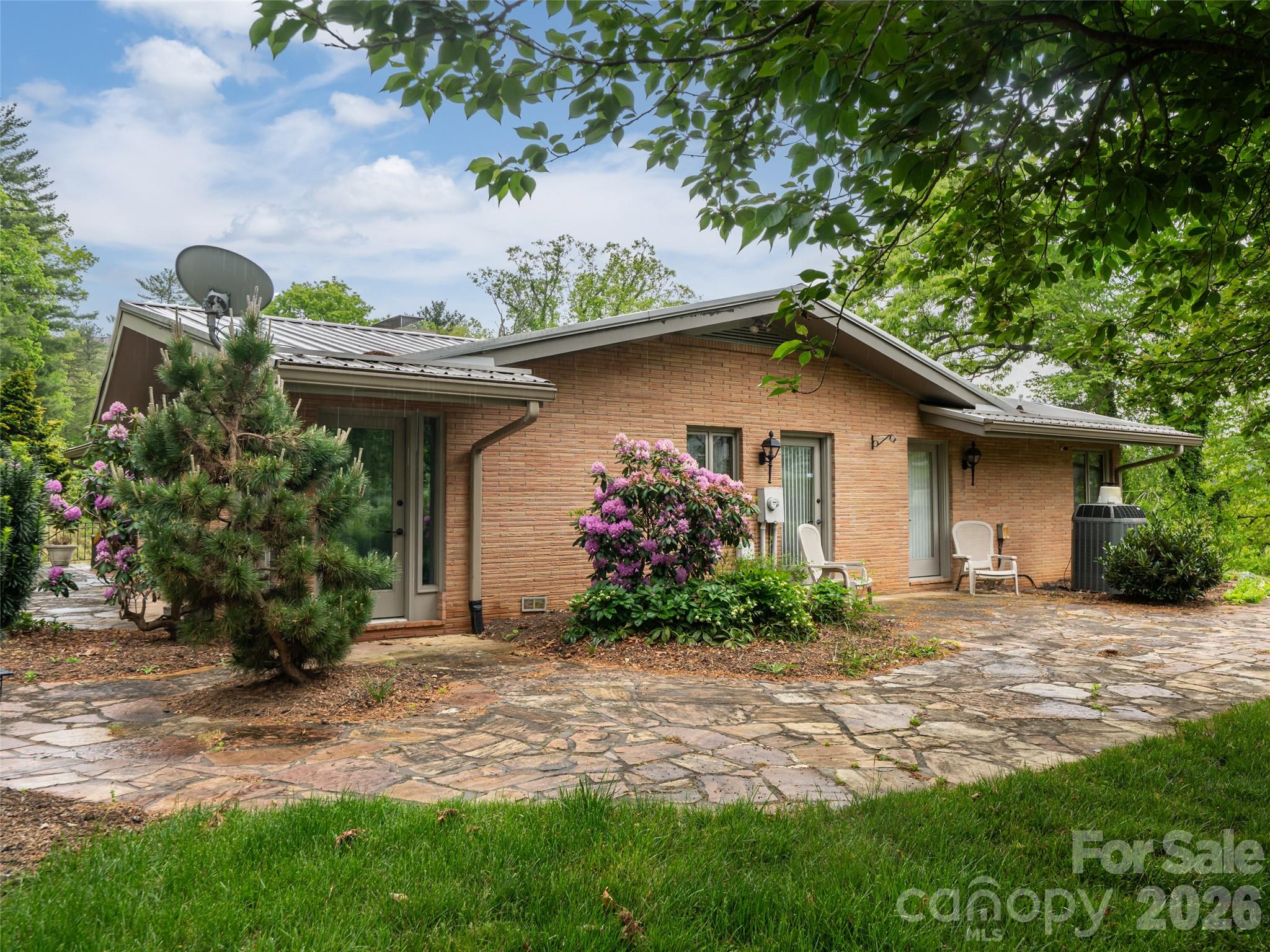 29 Longue Vue Lane Canton NC 28716