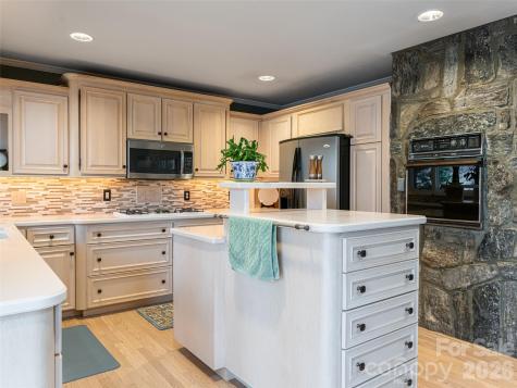 29 Longue Vue Lane Canton NC 28716