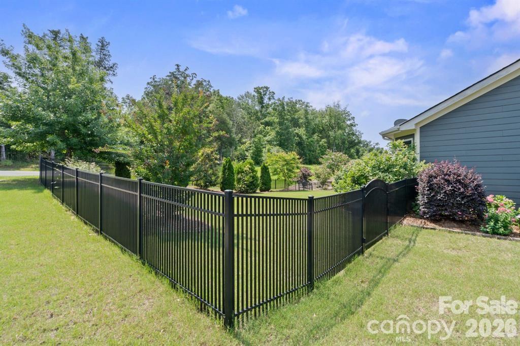 8340 Breton Way Harrisburg NC 28075
