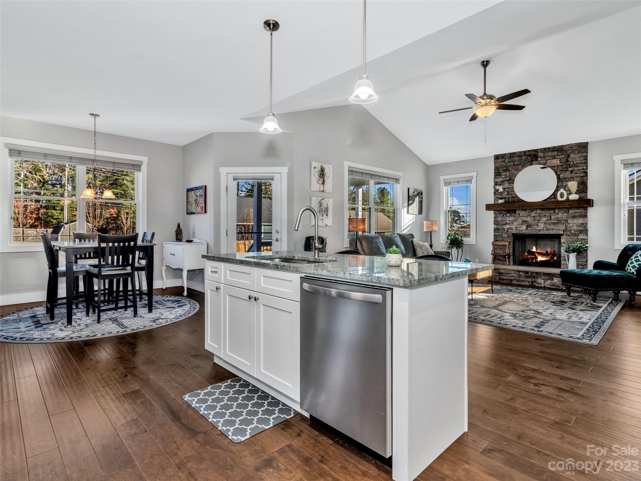 396 Windy Acres Knoll Drive Hendersonville NC 28792