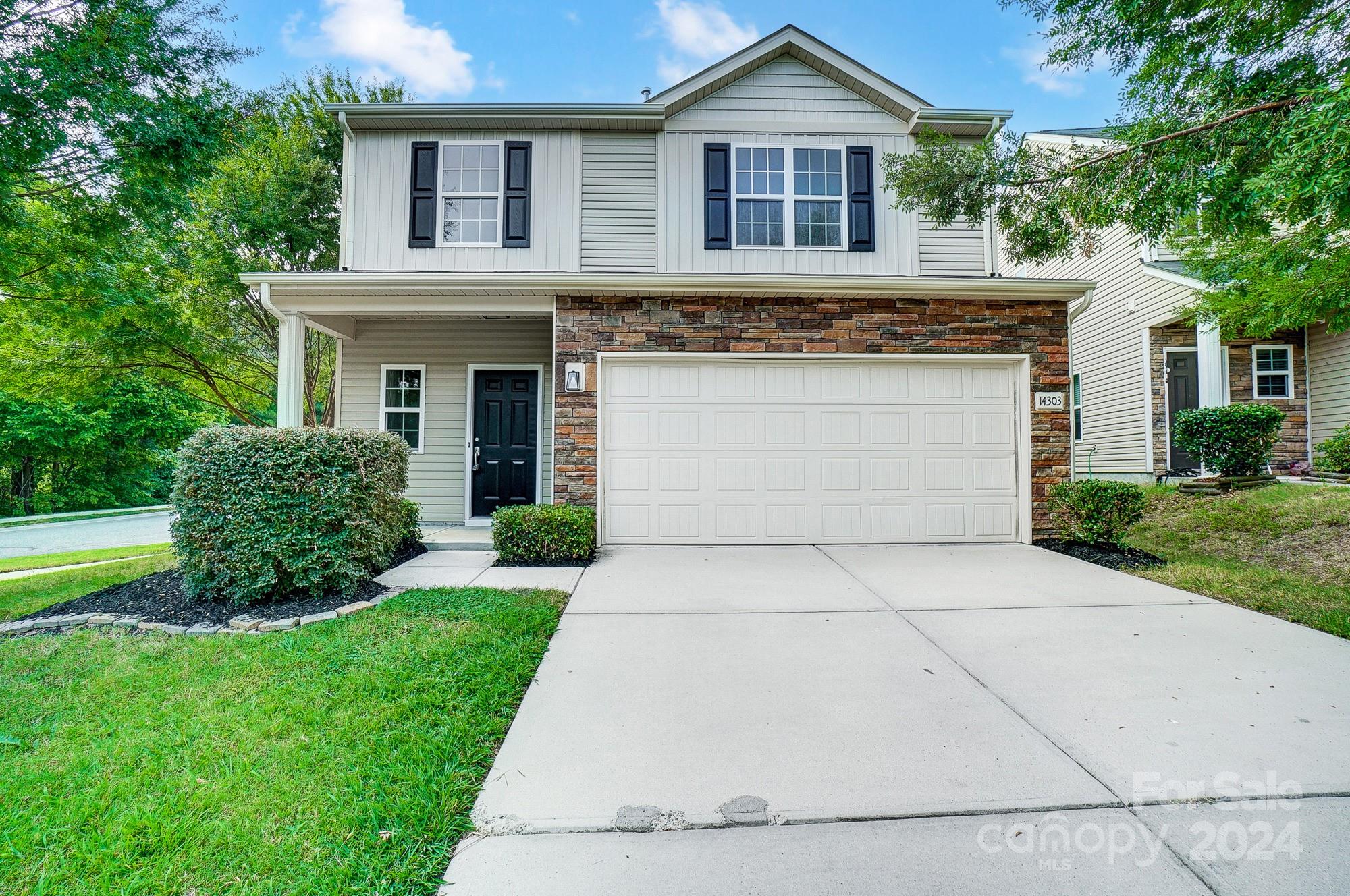 14303 Evening Flight Lane Charlotte NC 28262