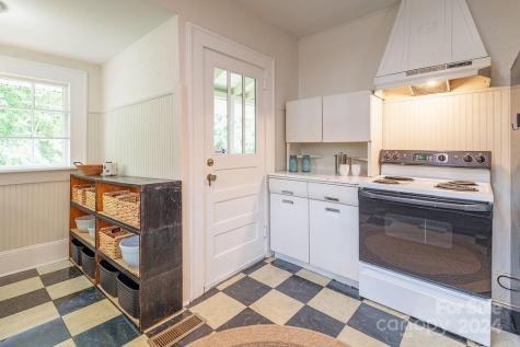 68 Nebraska Street Asheville NC 28806