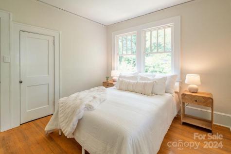 68 Nebraska Street Asheville NC 28806