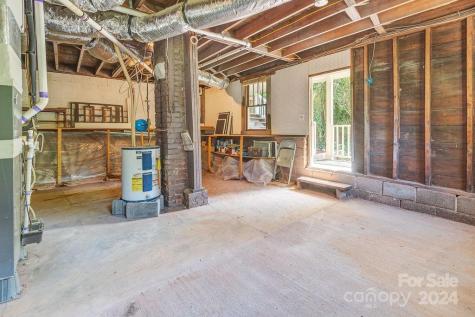 68 Nebraska Street Asheville NC 28806