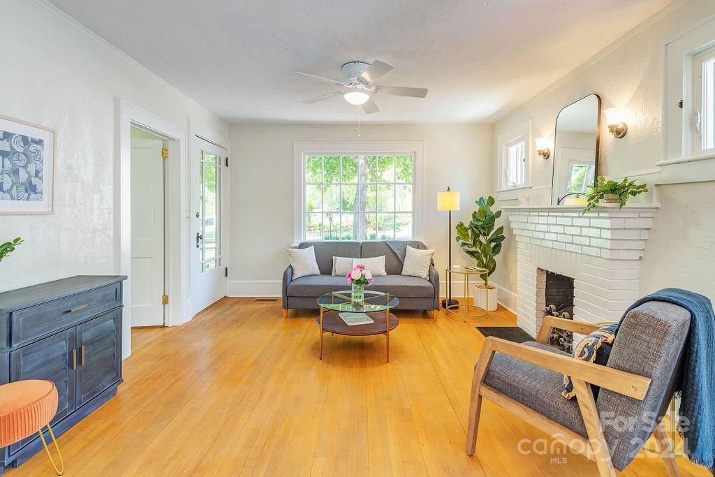 68 Nebraska Street Asheville NC 28806