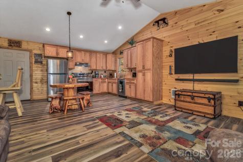 1100 Panther Branch Road Canton NC 28716