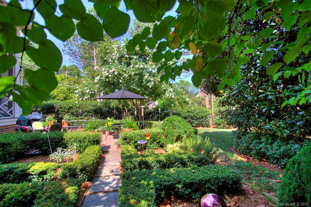 1630 Providence Drive Charlotte NC 28211