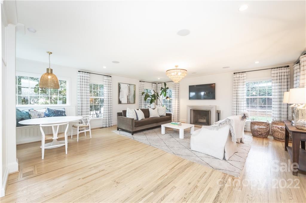 2608 Roswell Avenue Charlotte NC 28209