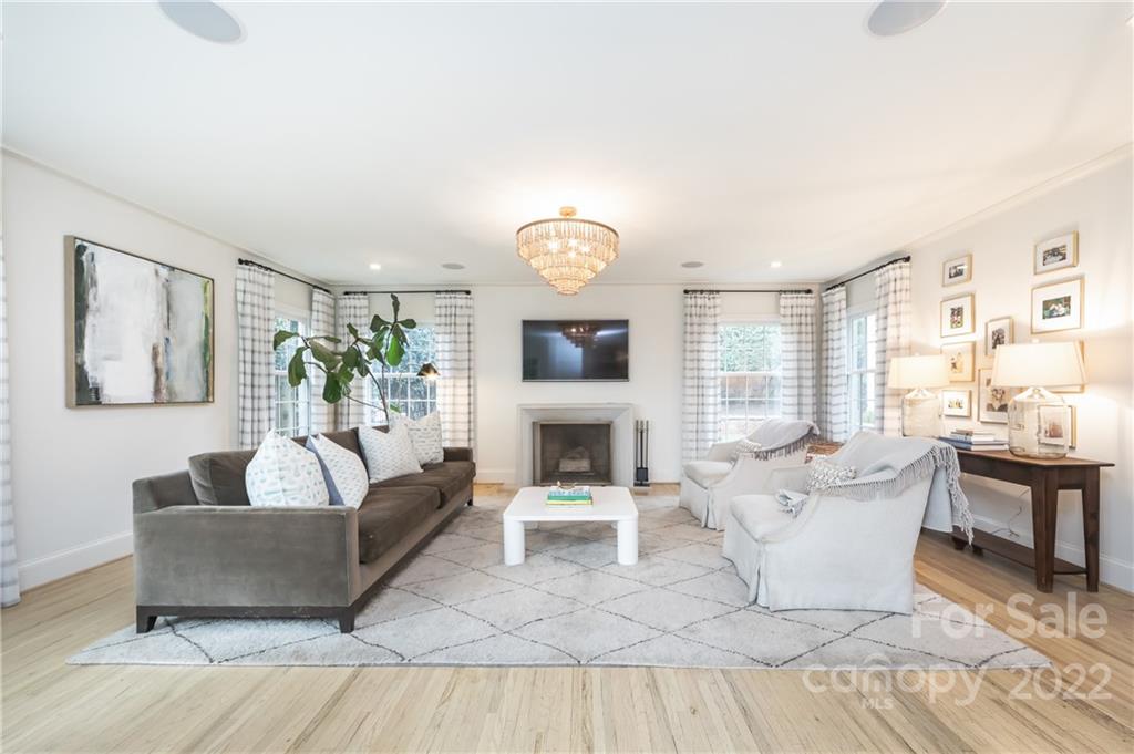 2608 Roswell Avenue Charlotte NC 28209