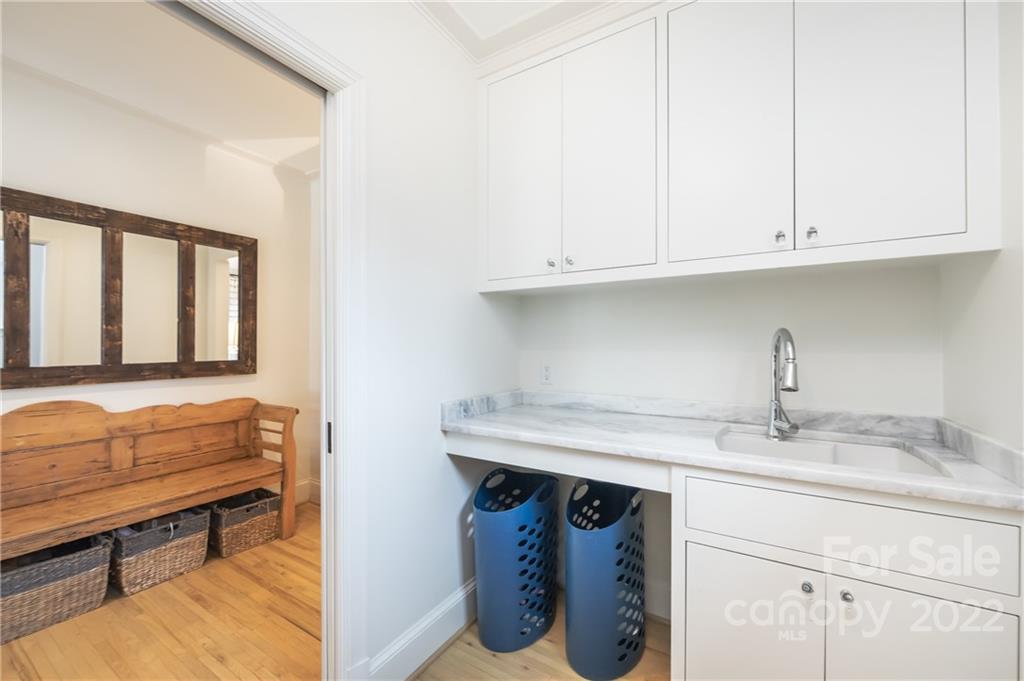 2608 Roswell Avenue Charlotte NC 28209
