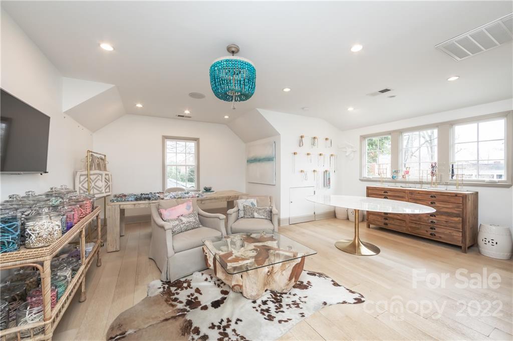 2608 Roswell Avenue Charlotte NC 28209