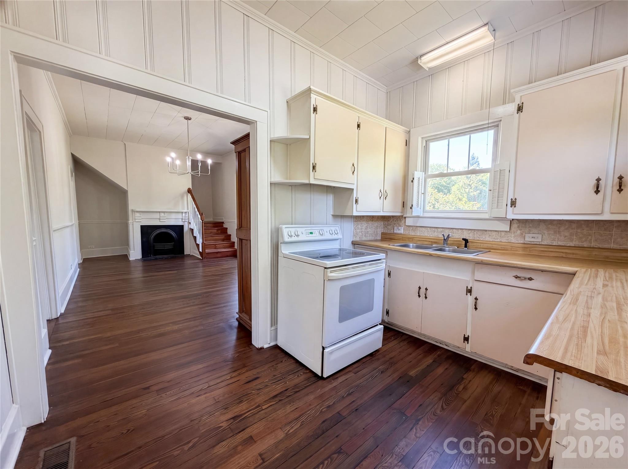 215 S Ferry Road New London NC 28127