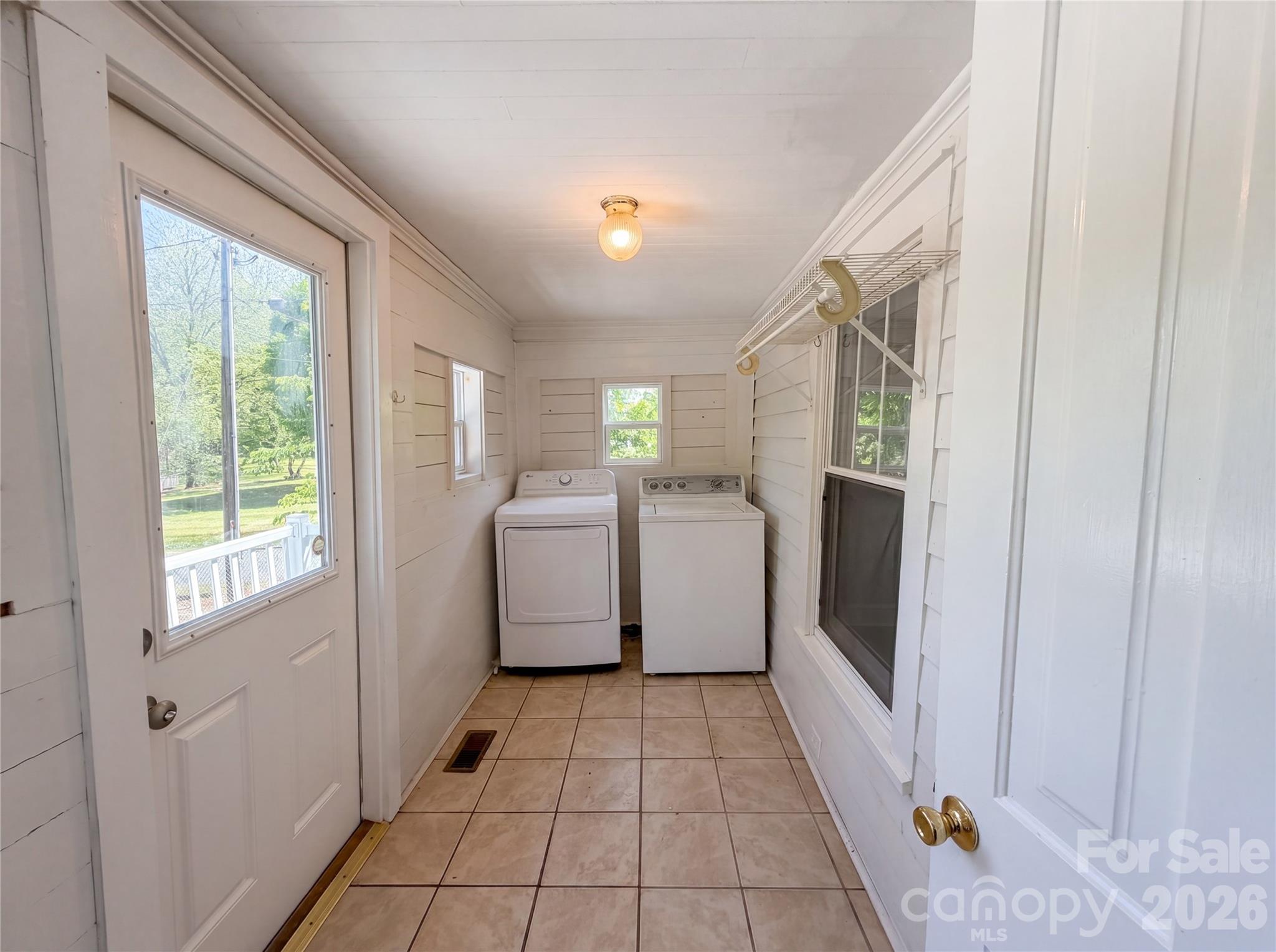 215 S Ferry Road New London NC 28127