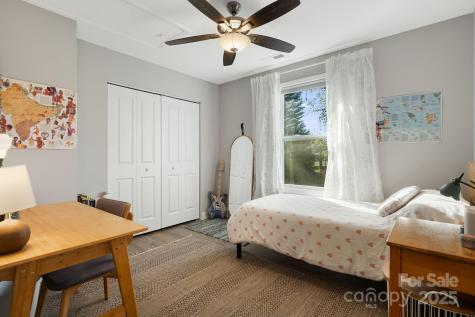 17 Rhudy Road Asheville NC 28806