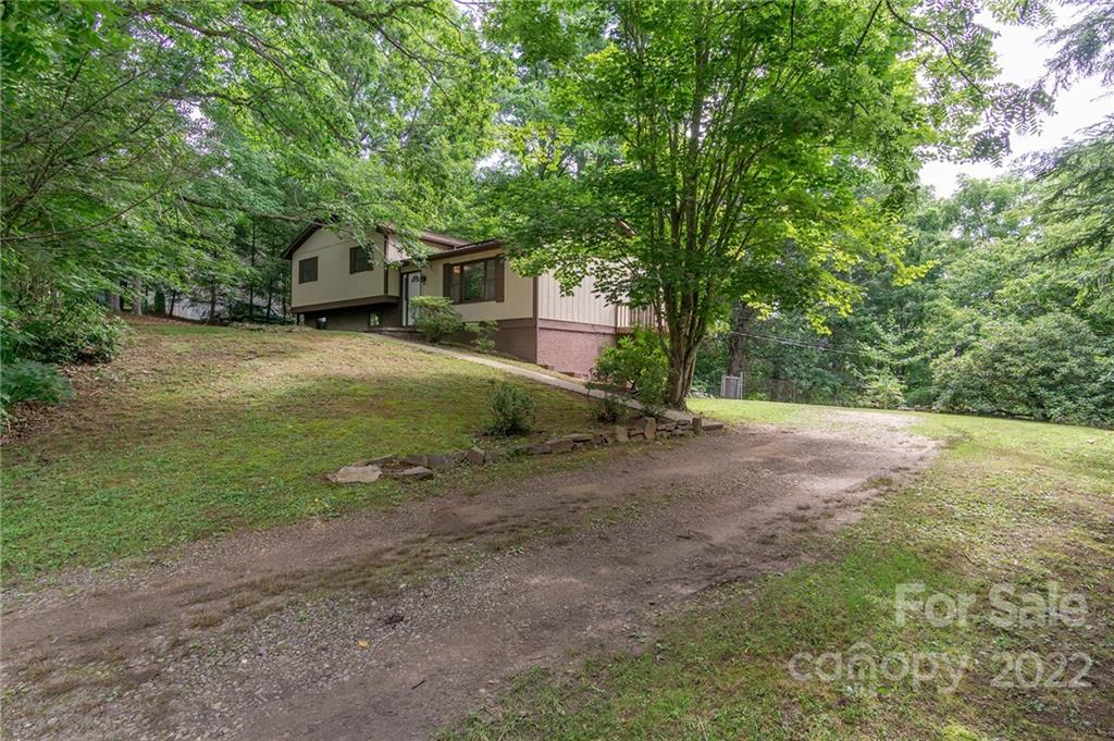1017 Mountain Drive Candler NC 28715