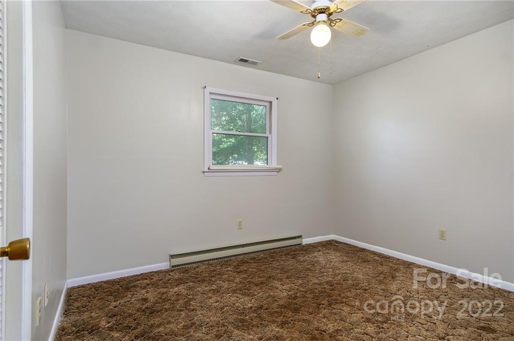 1017 Mountain Drive Candler NC 28715