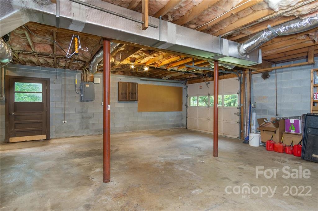 1017 Mountain Drive Candler NC 28715