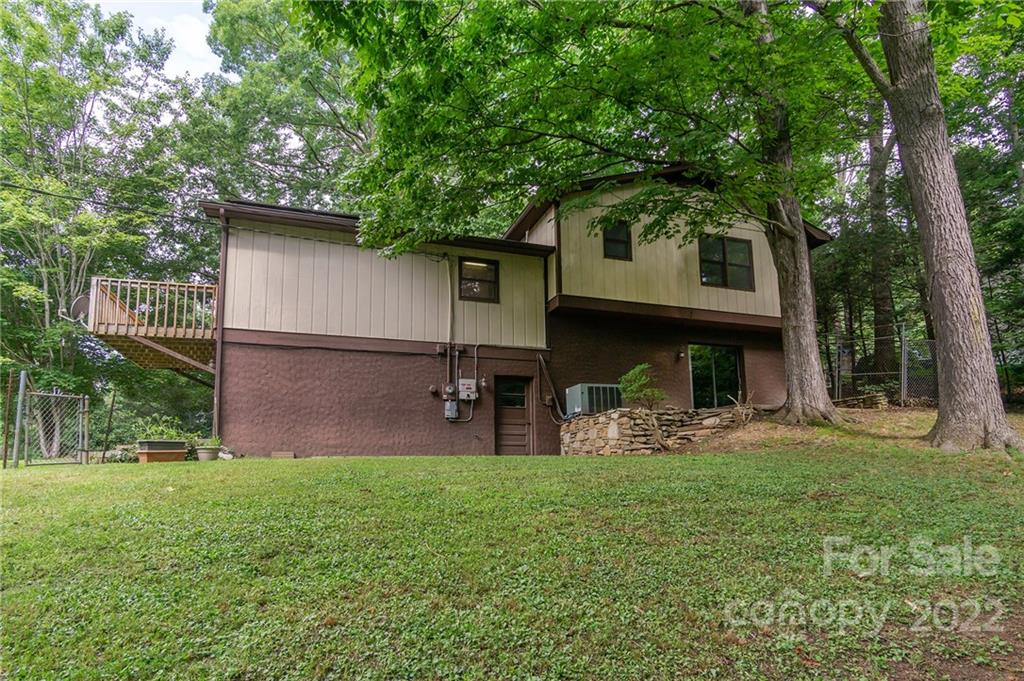 1017 Mountain Drive Candler NC 28715