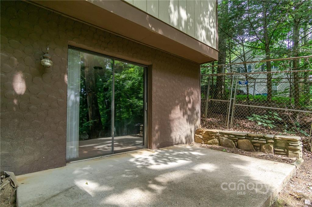 1017 Mountain Drive Candler NC 28715