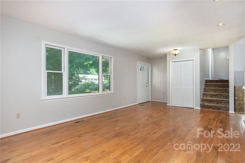1017 Mountain Drive Candler NC 28715