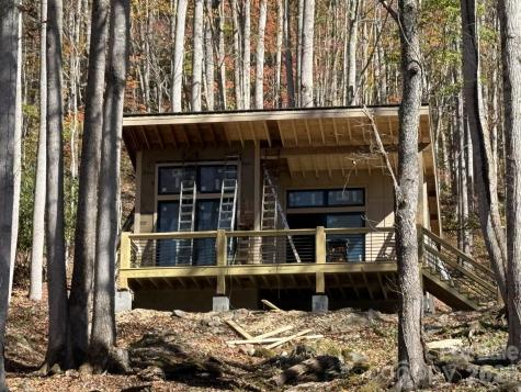 17 Sanctuary Trail Elk Park NC 28622