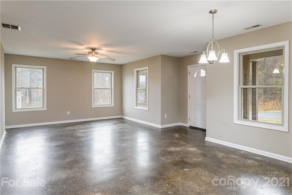 36 Compass Park Drive Weaverville NC 28787