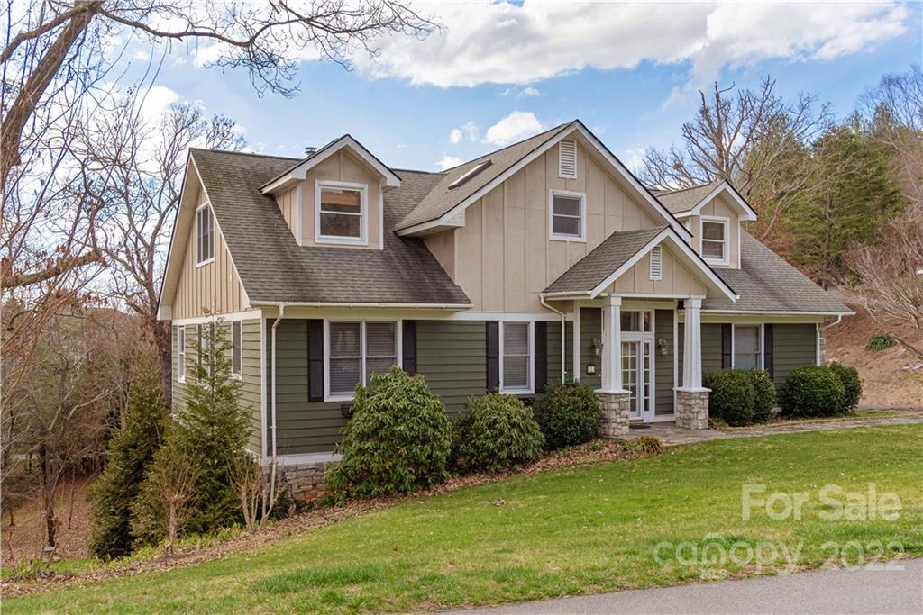 1 Crescent Court Weaverville NC 28787