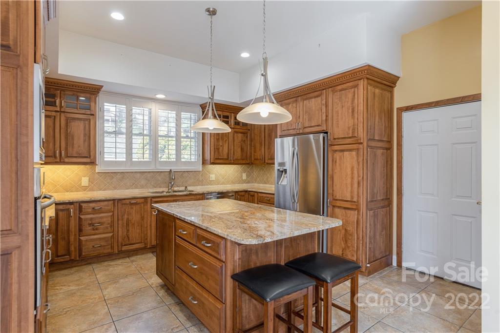 1 Crescent Court Weaverville NC 28787