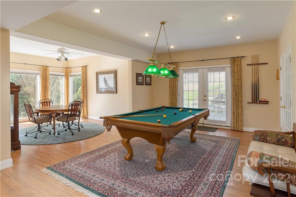 1 Crescent Court Weaverville NC 28787