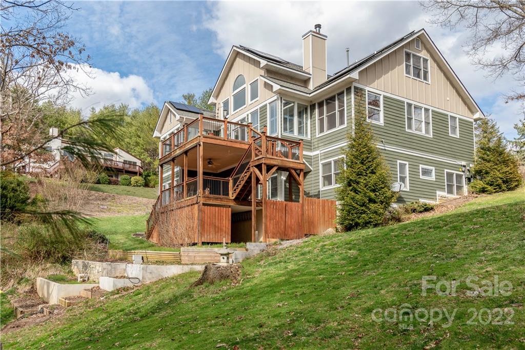 1 Crescent Court Weaverville NC 28787
