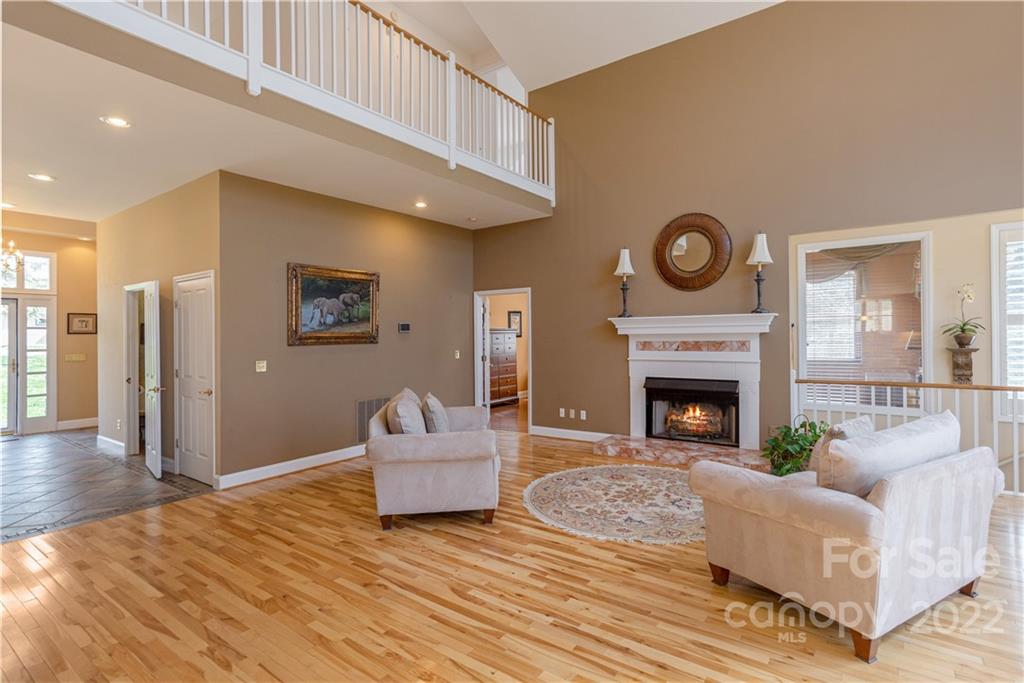 1 Crescent Court Weaverville NC 28787