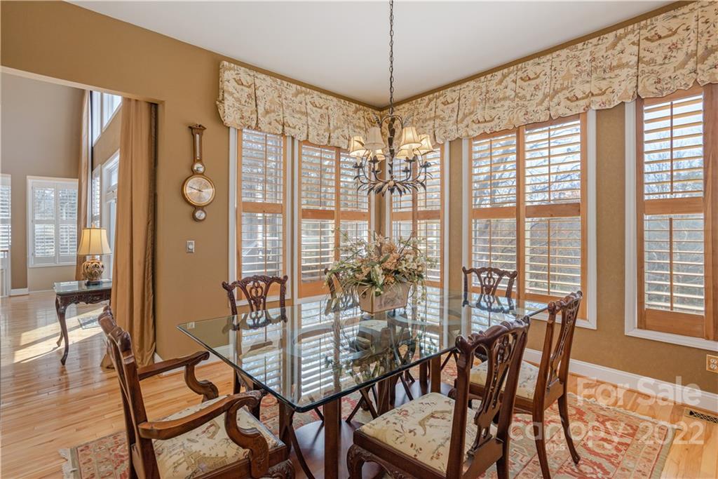 1 Crescent Court Weaverville NC 28787