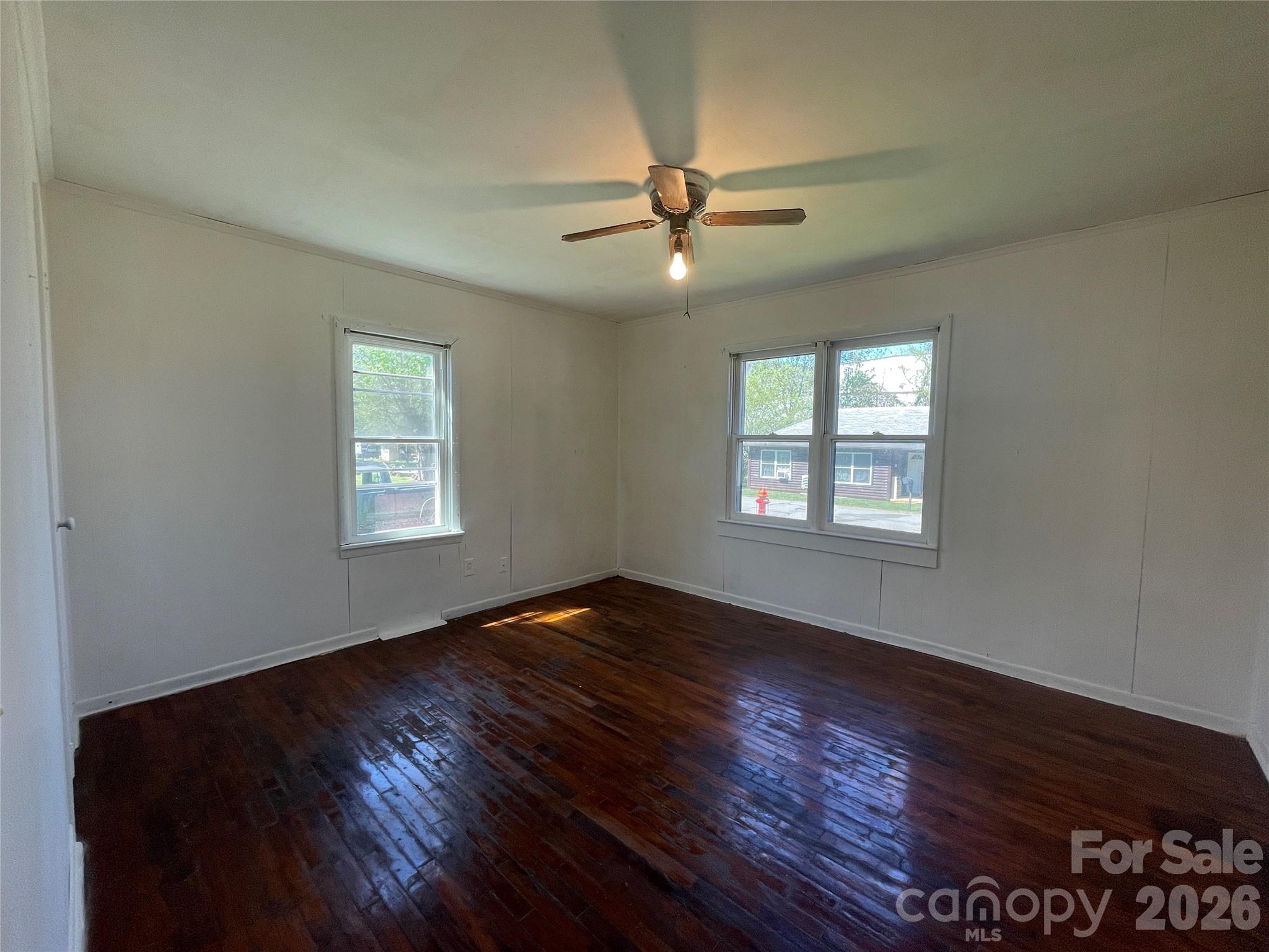 51 Robinson Street Waynesville NC 28786