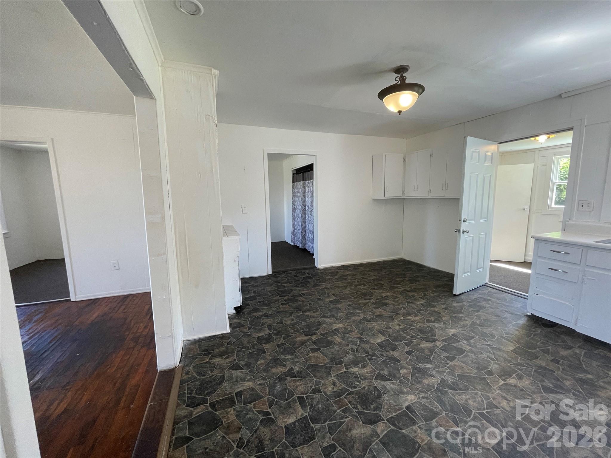 51 Robinson Street Waynesville NC 28786