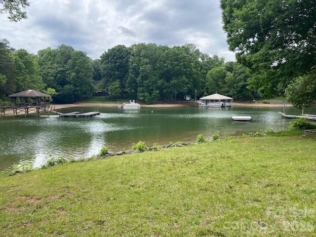 536 Oak Tree Road Mooresville NC 28117
