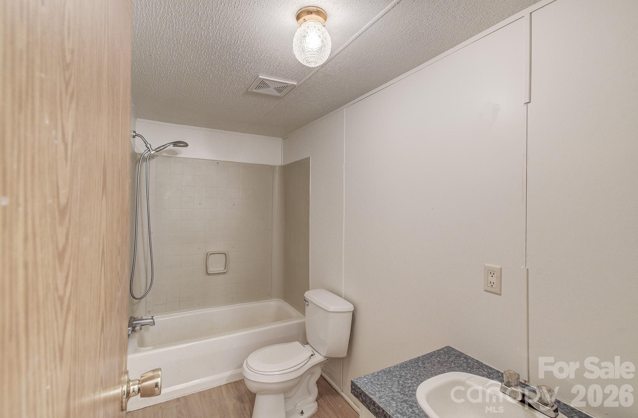 10 Lands End Drive Candler NC 28715