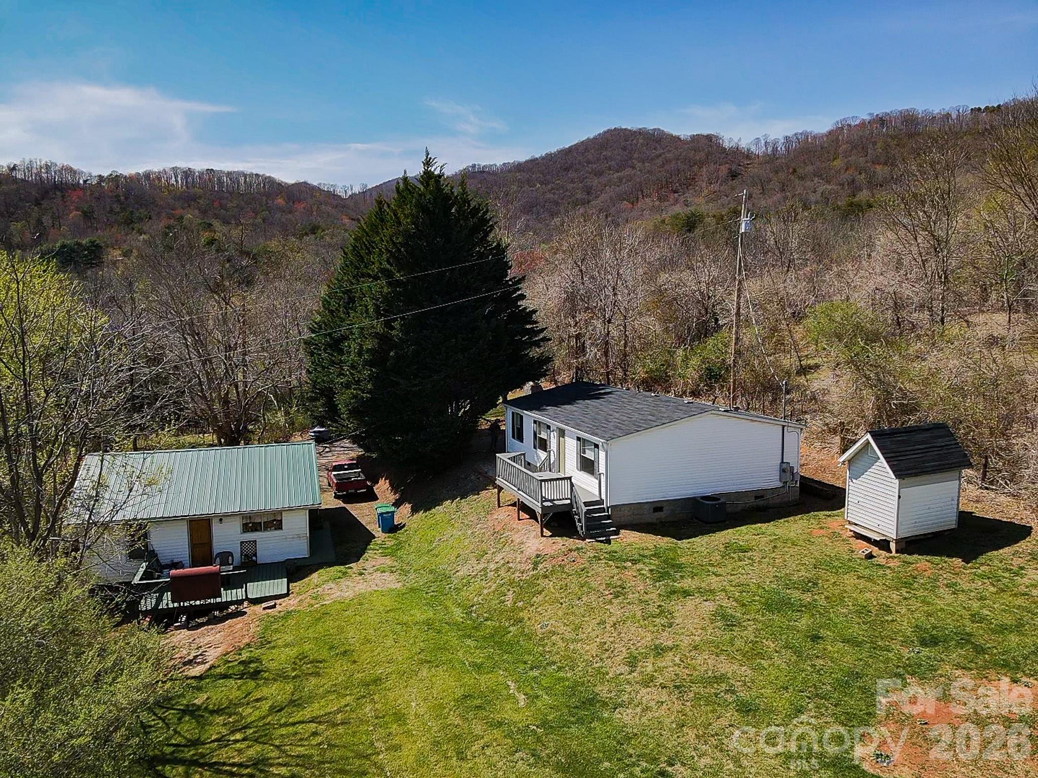 10 Lands End Drive Candler NC 28715