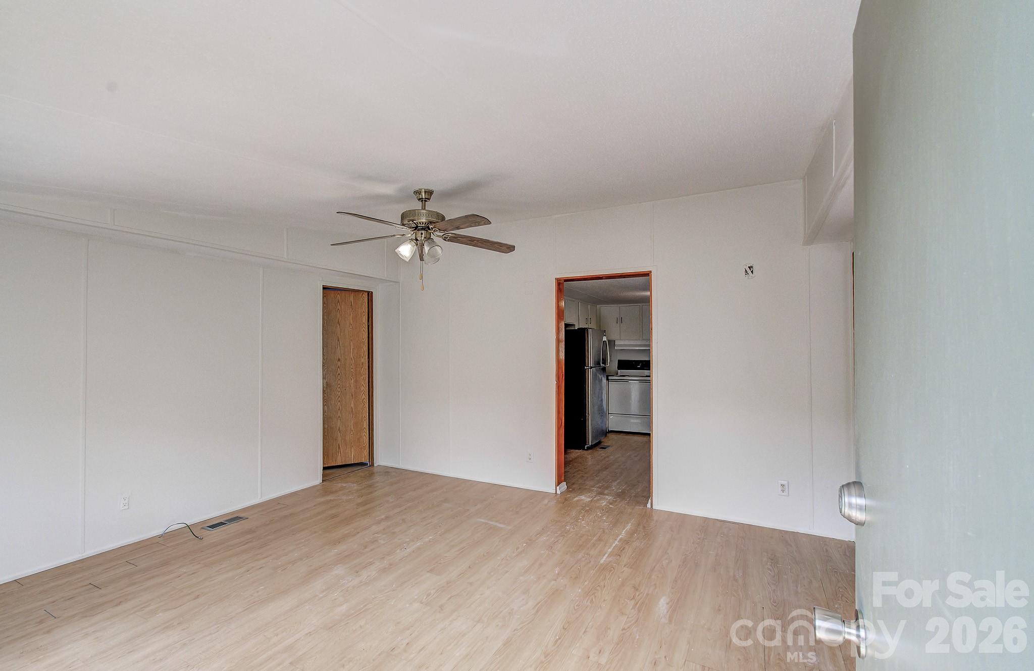 10 Lands End Drive Candler NC 28715