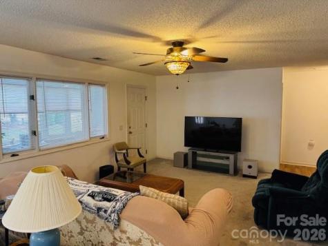 200 Dartcrest Drive Hendersonville NC 28792