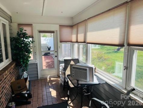 200 Dartcrest Drive Hendersonville NC 28792