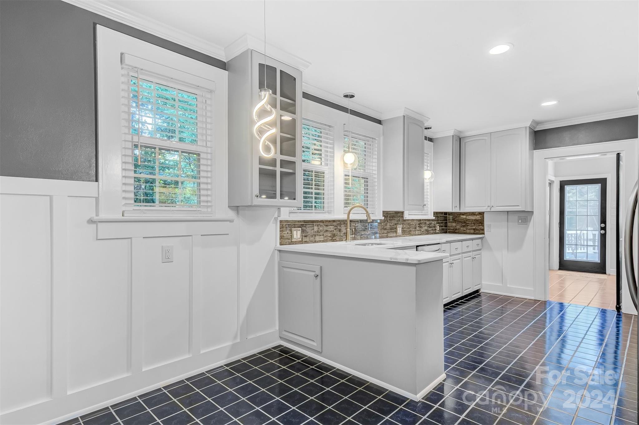 7 Forest Avenue Granite Falls NC 28630