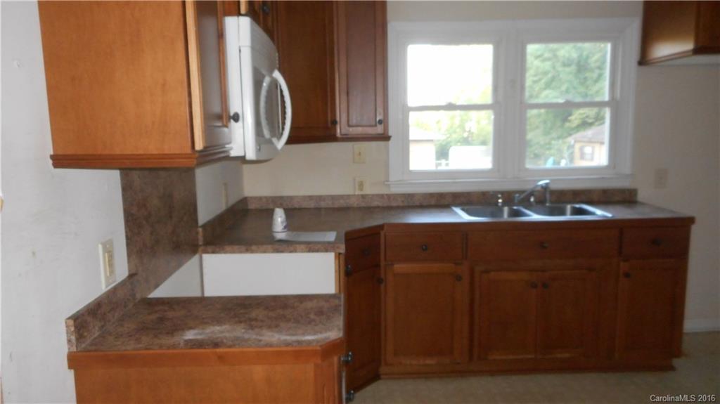 2737 E Long Avenue Gastonia NC 28054