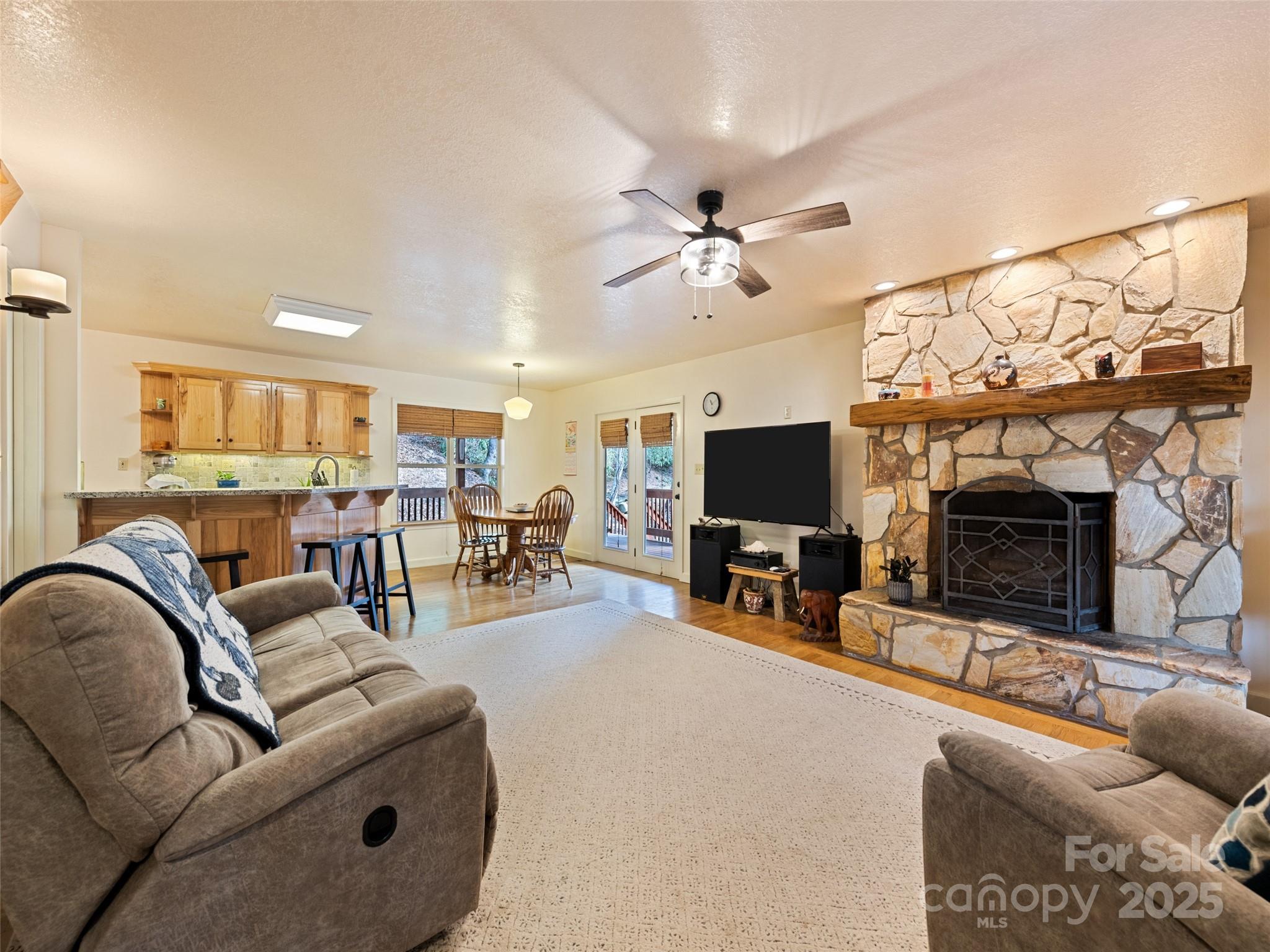 3975 Mountain Creek Road Robbinsville NC 28771