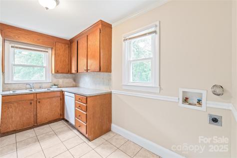 104 Willetta Drive Charlotte NC 28217