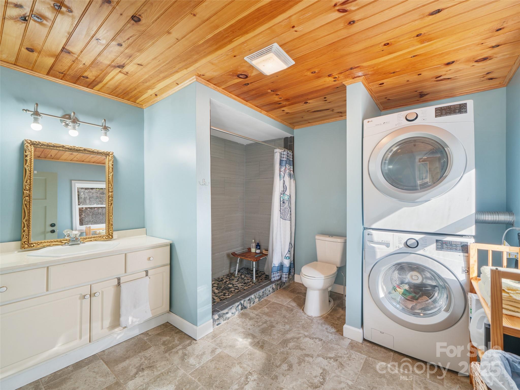 23 Katies Road Marshall NC 28753