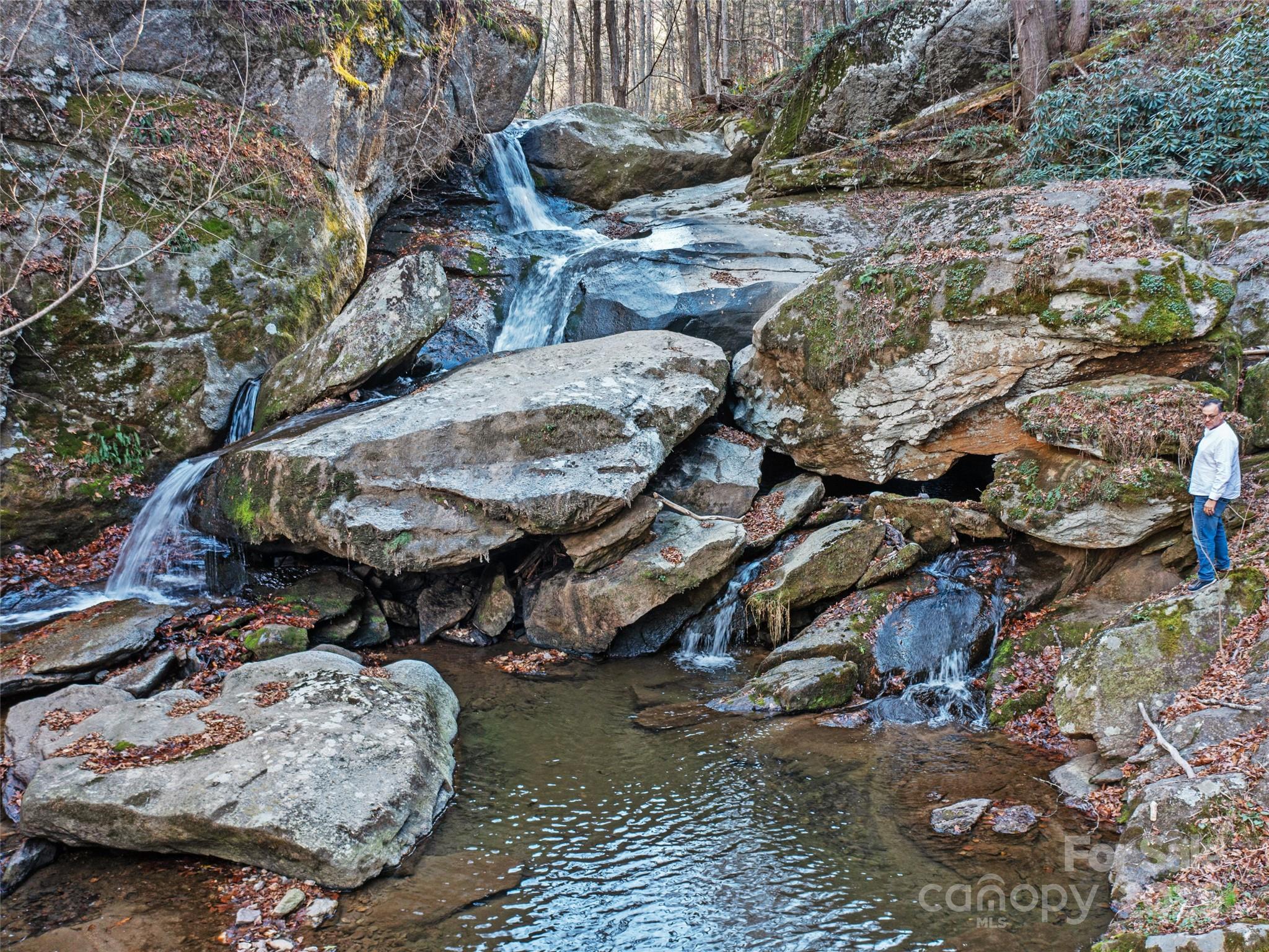 23 Katies Road Marshall NC 28753