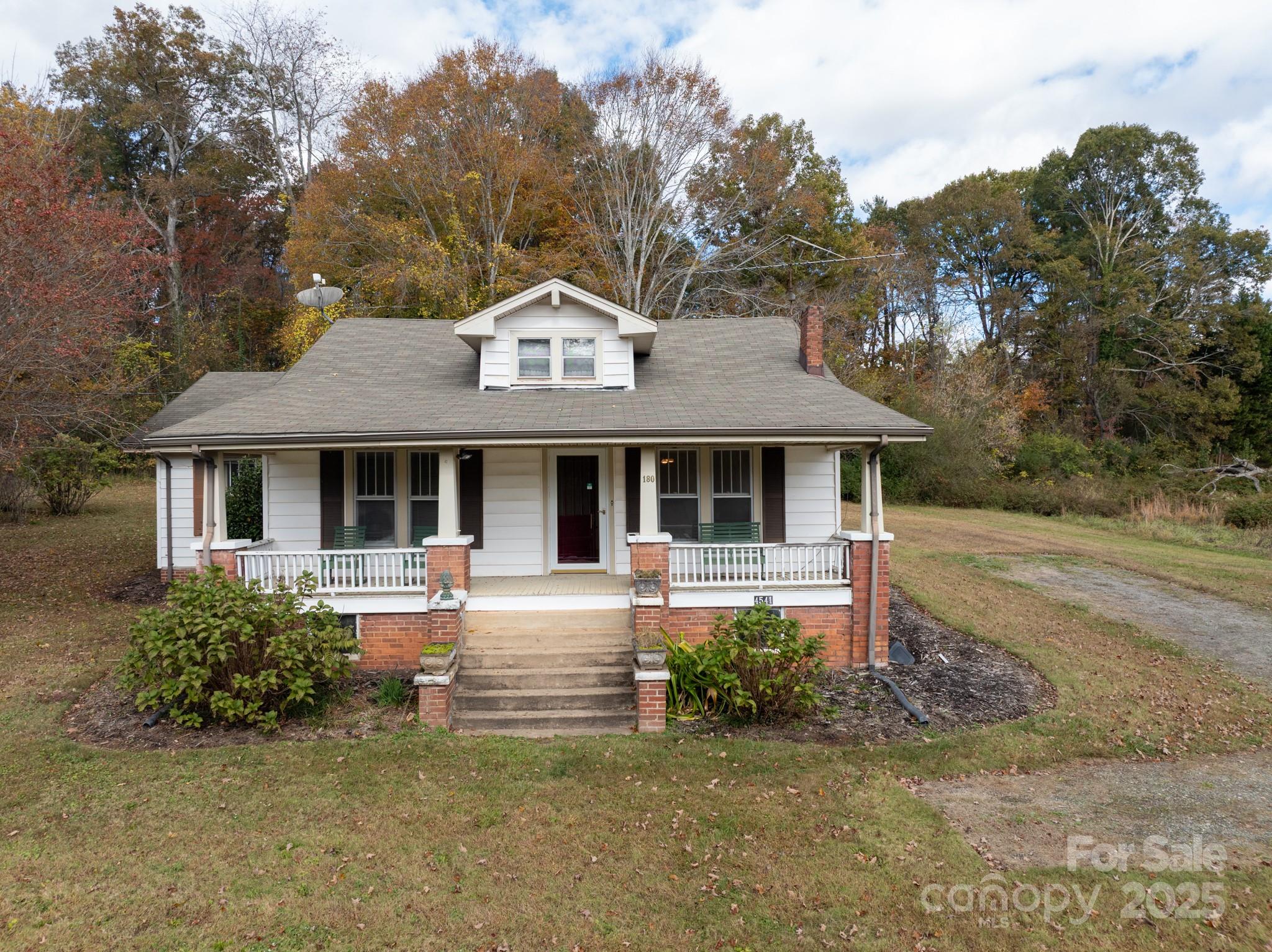 4541 Hartland Road Lenoir NC 28645