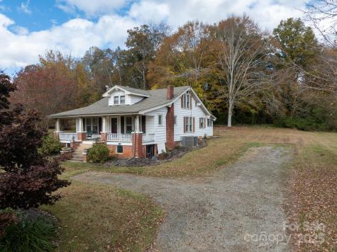 4541 Hartland Road Lenoir NC 28645