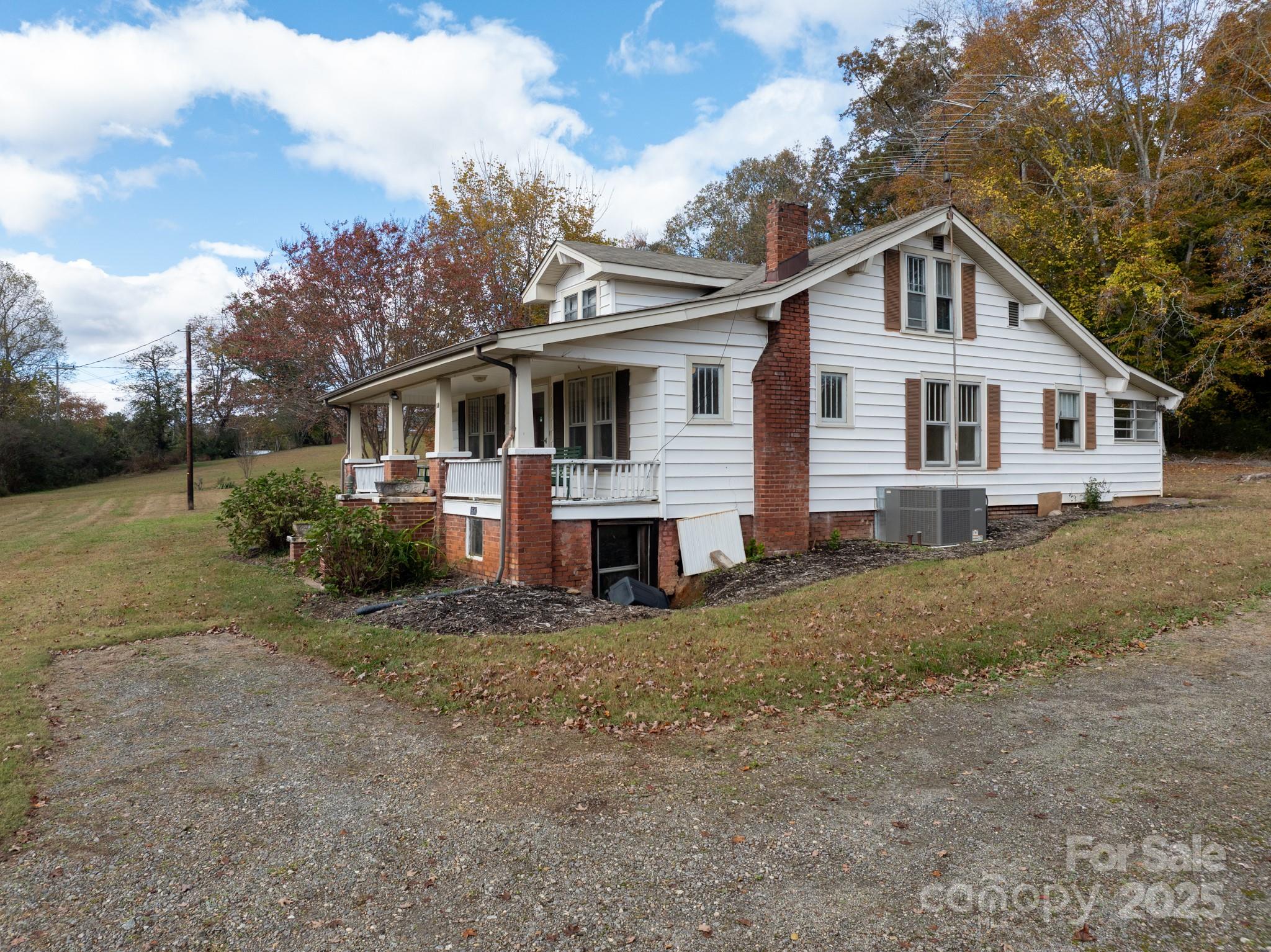 4541 Hartland Road Lenoir NC 28645